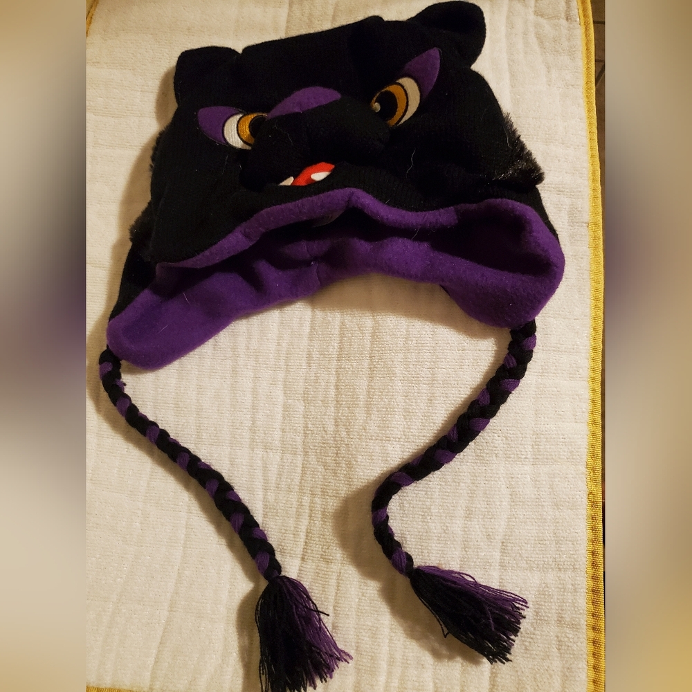 3/15 ☆☆☆ UNI Panther Winter Hat